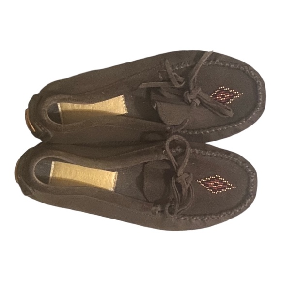 Manitobah Mukluks suede beaded moccasin. Sz 6 - Picture 3 of 13